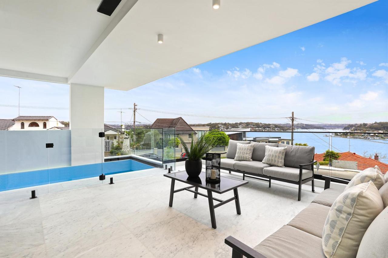 Luxury Waterside Home Sydney Bagian luar foto