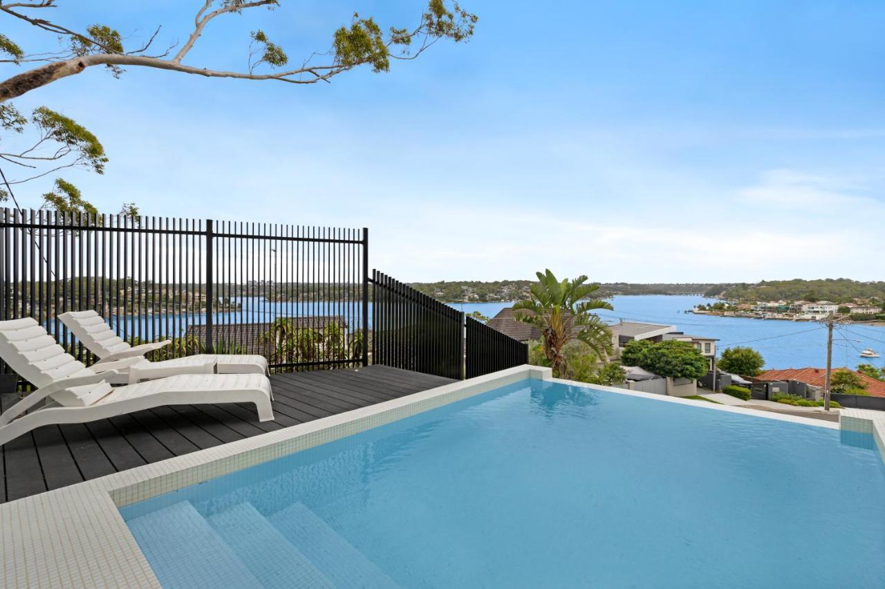 Luxury Waterside Home Sydney Bagian luar foto