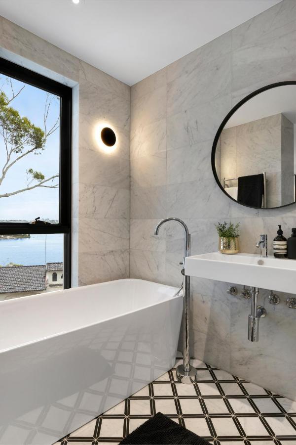 Luxury Waterside Home Sydney Bagian luar foto